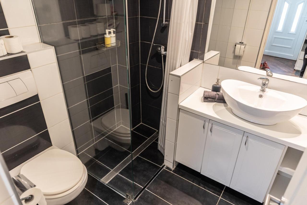 Bright & Shine Apartment Budapest Bagian luar foto
